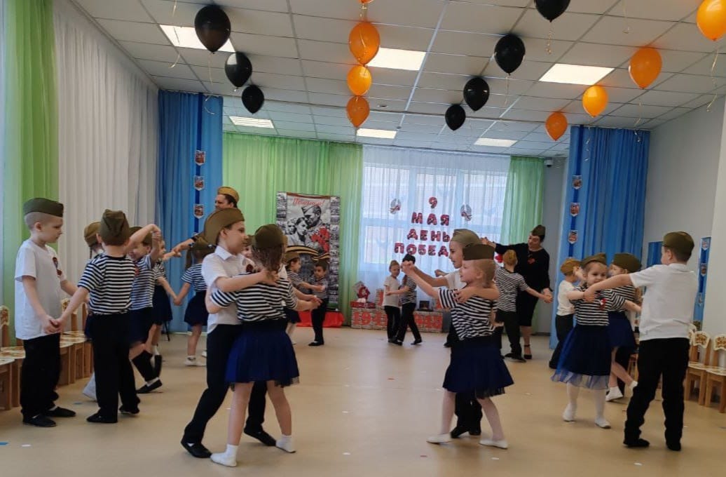 В преддверии знаменательной даты – 80-летия Победы в Великой Отечественной войне – в детском саду прошёл трогательный и запоминающийся концерт.
